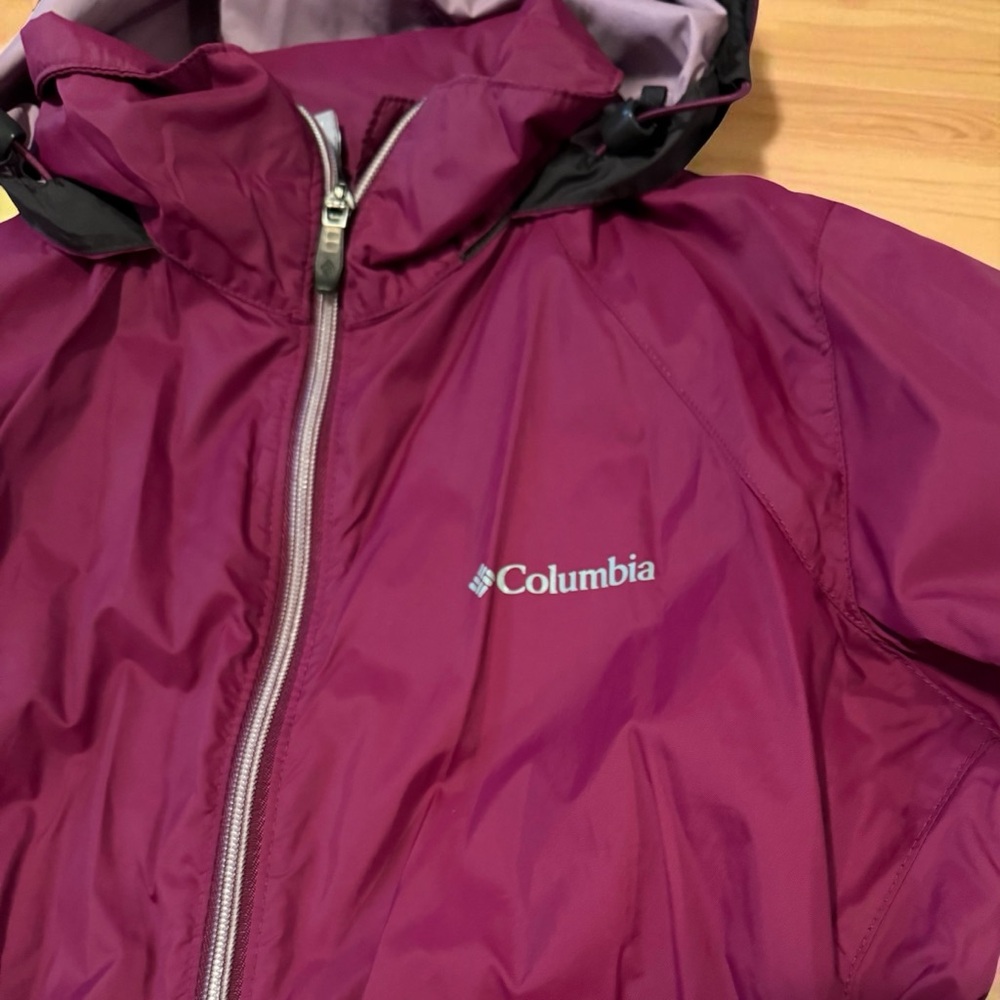 Columbia Women's Magenta Jacket - Picture 4 of 10